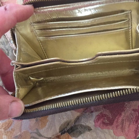 MK wallet - Picture 2 of 3